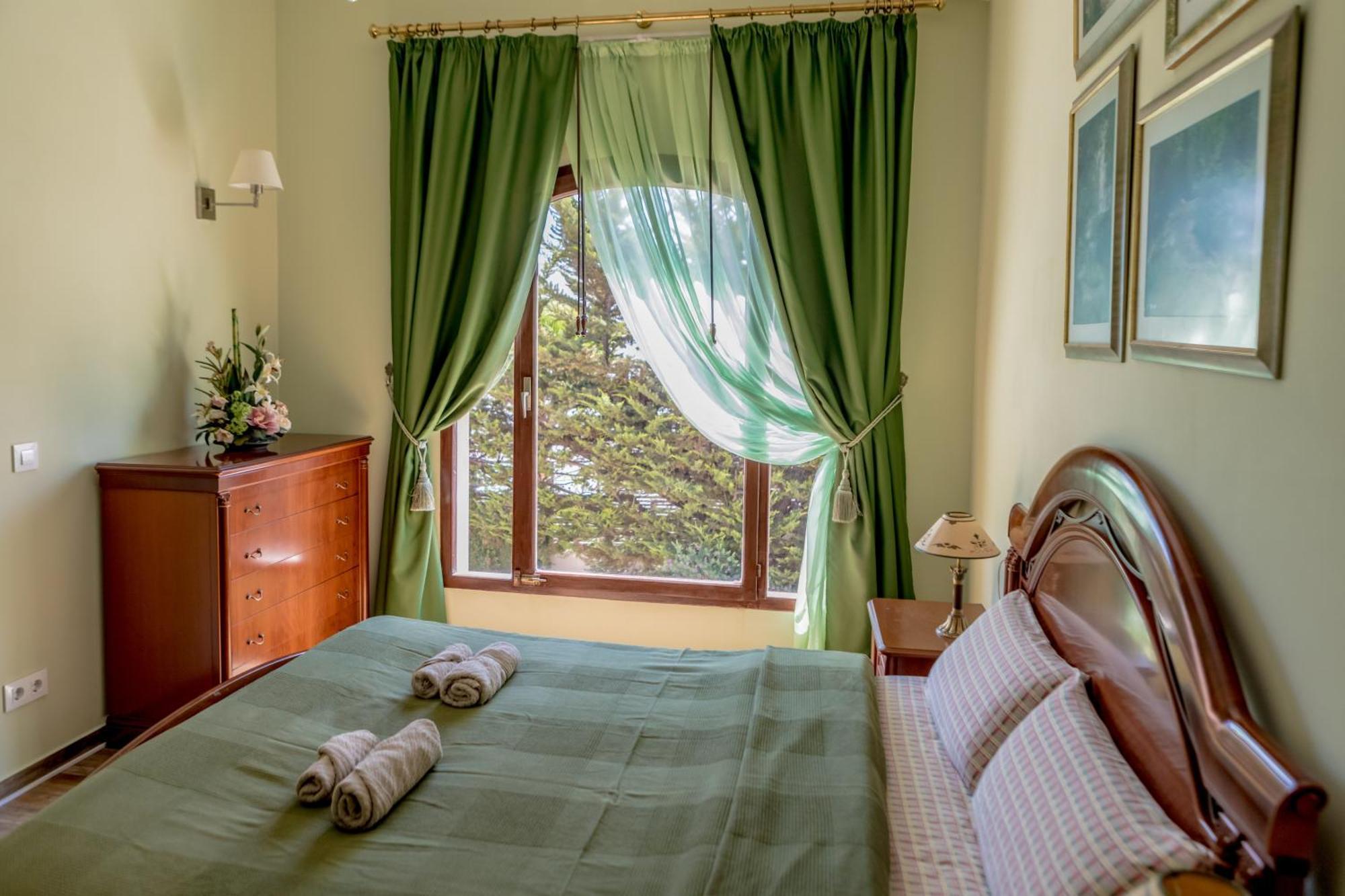 La Amistad Apartamento En Chalet Con Piscina Compartida กัลเป ภายนอก รูปภาพ